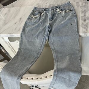 Versona Light Gray Embellished Jeans